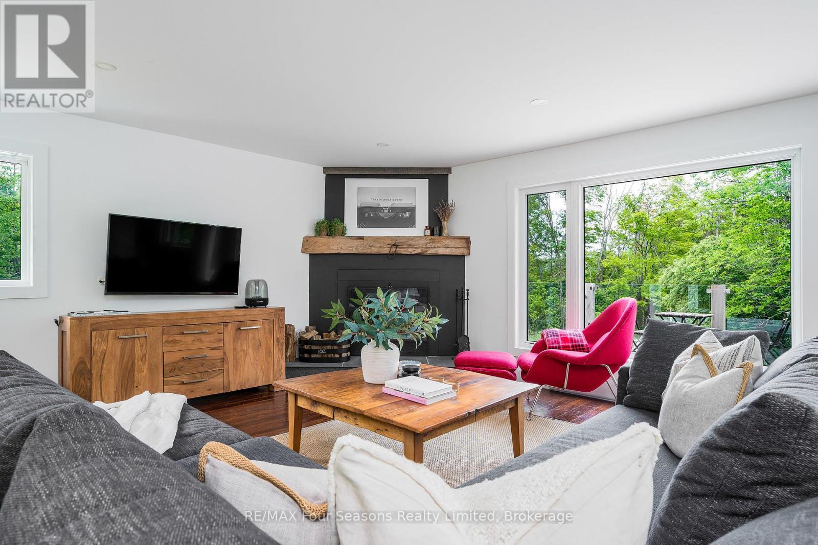 166 Osprey Drive, Grey Highlands, Ontario  P1P 1R2 - Photo 3 - X12251017