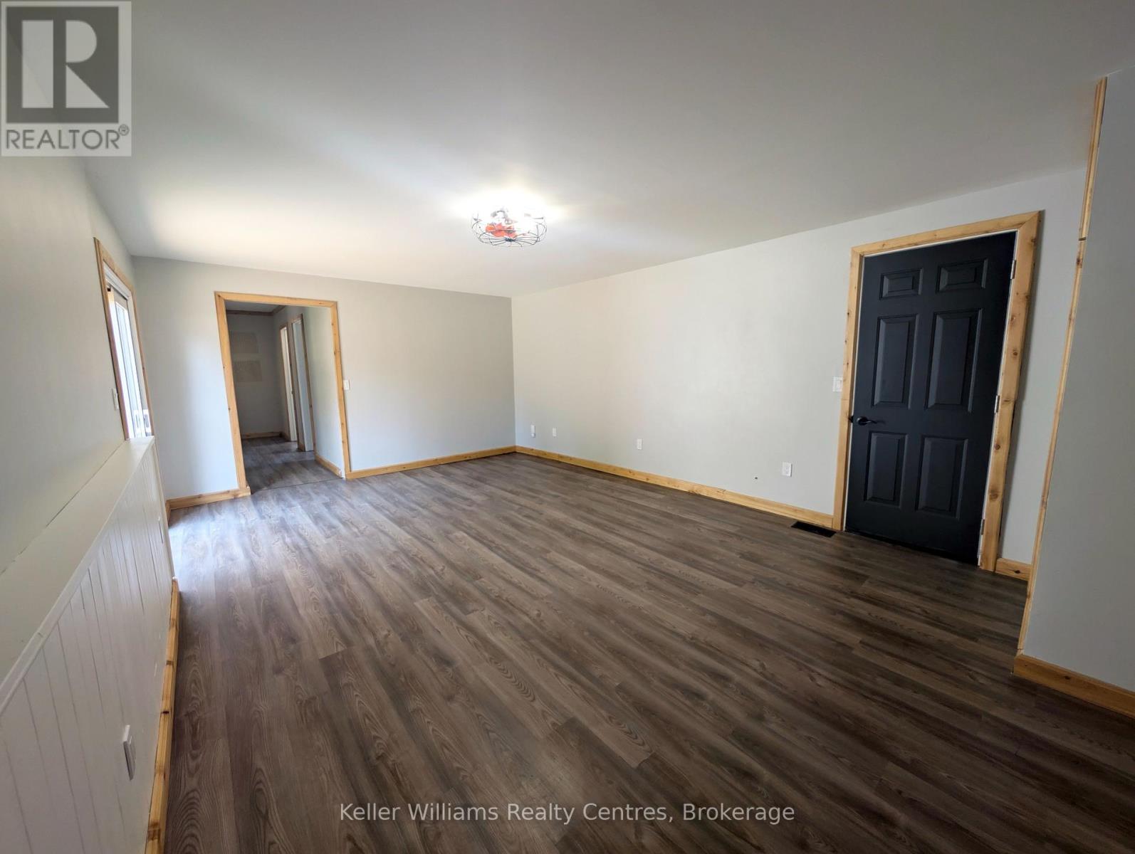 52 Queen Street W, South Bruce Peninsula, Ontario  N0H 1P0 - Photo 15 - X12251040