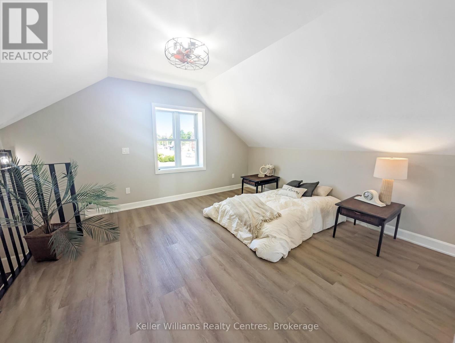 52 Queen Street W, South Bruce Peninsula, Ontario  N0H 1P0 - Photo 23 - X12251040