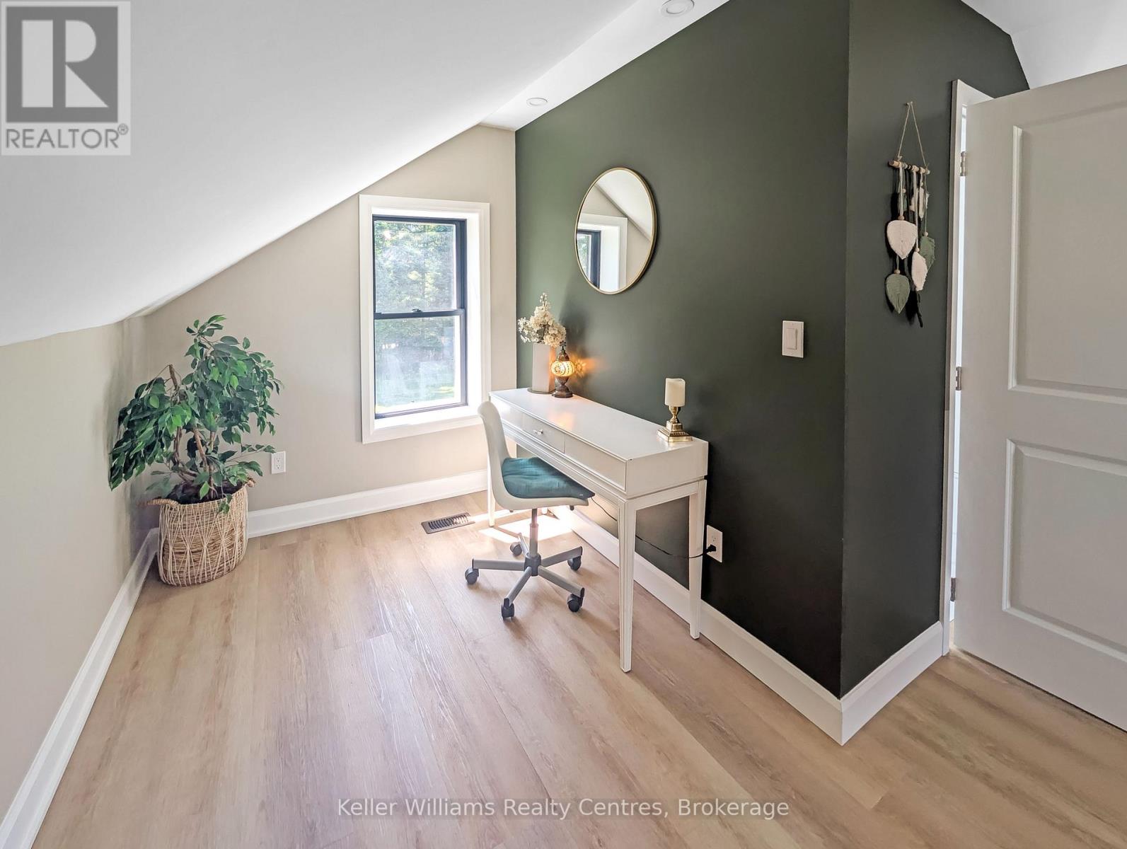52 Queen Street W, South Bruce Peninsula, Ontario  N0H 1P0 - Photo 26 - X12251040