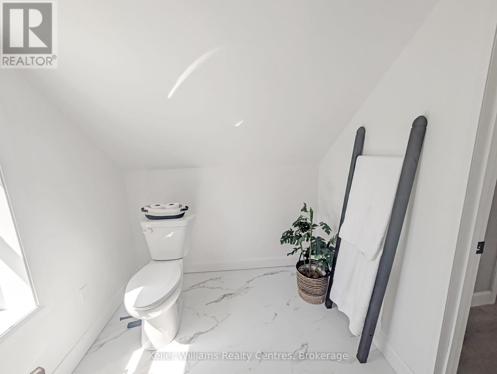 52 Queen Street W, South Bruce Peninsula, Ontario  N0H 1P0 - Photo 29 - X12251040