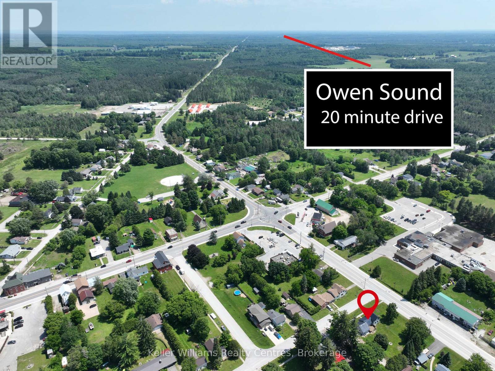52 Queen Street W, South Bruce Peninsula, Ontario  N0H 1P0 - Photo 6 - X12251040
