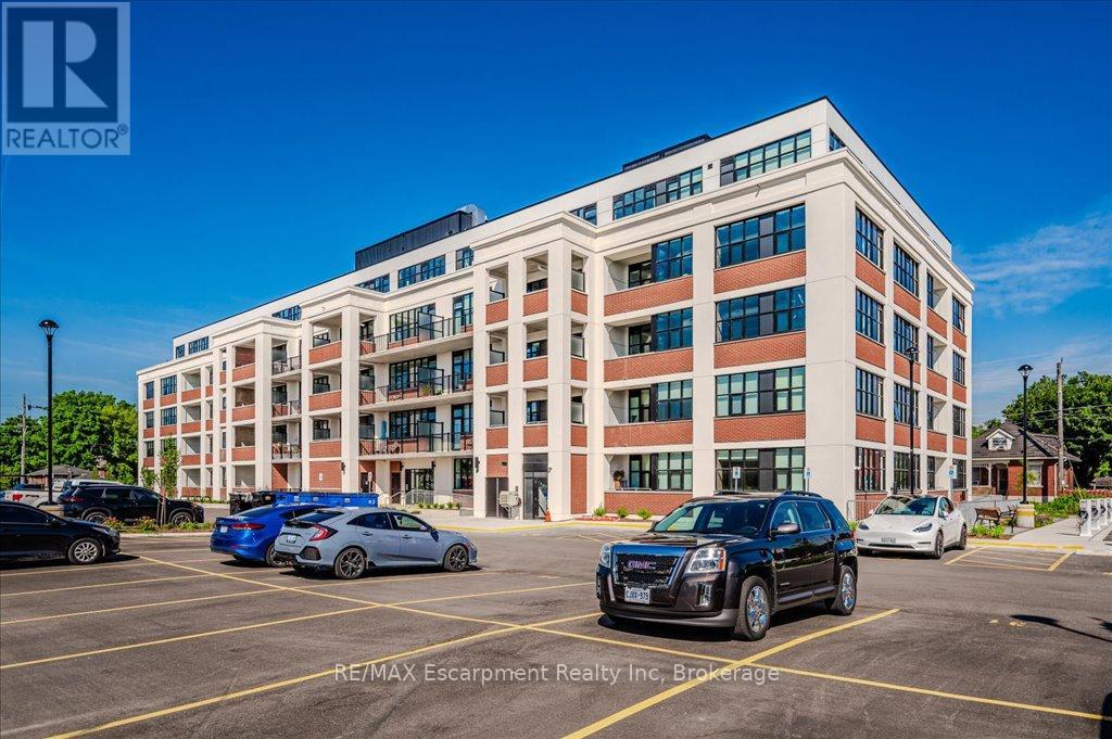 528 - 120 Huron Street, Guelph, Ontario  N1E 0T8 - Photo 3 - X12251136