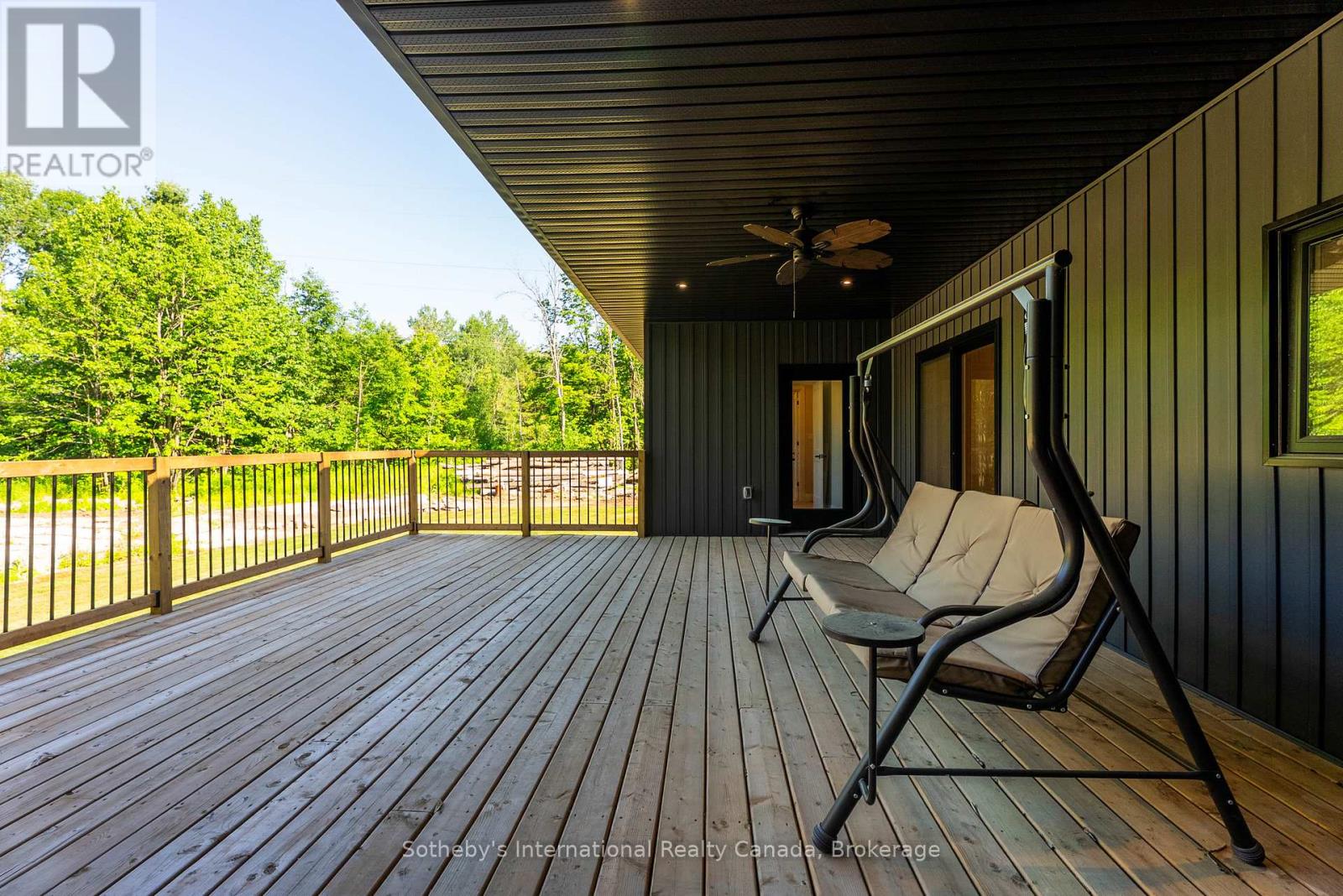 1064 Laidlaw Avenue, Gravenhurst, Ontario  L0K 2B0 - Photo 30 - X12251138