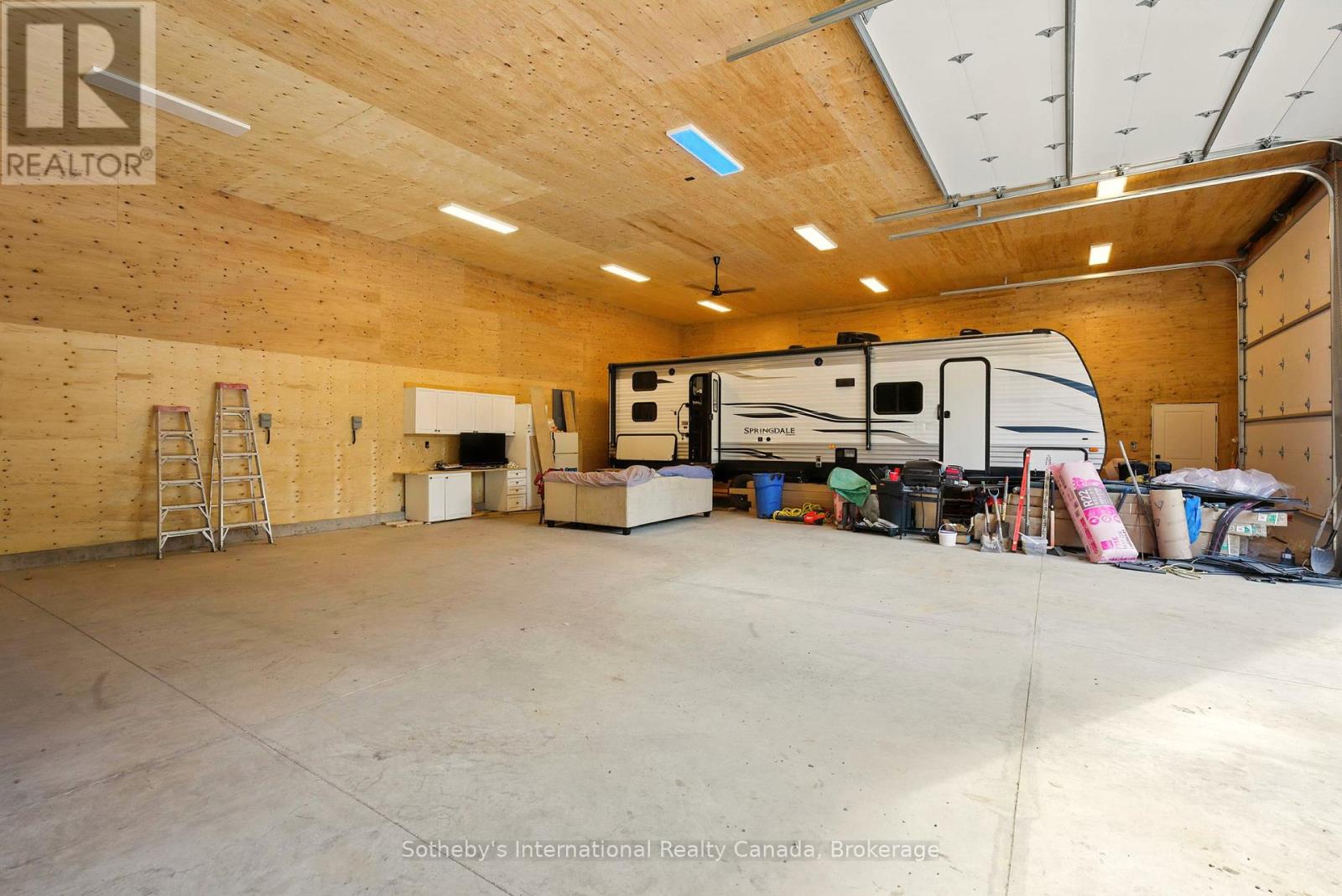 1064 Laidlaw Avenue, Gravenhurst, Ontario  L0K 2B0 - Photo 41 - X12251138