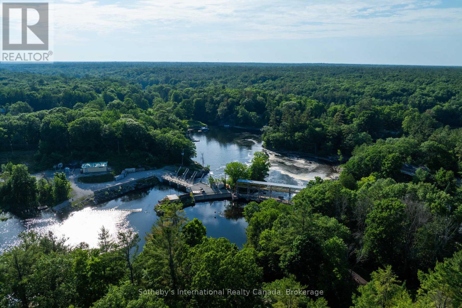 1064 Laidlaw Avenue, Gravenhurst, Ontario  L0K 2B0 - Photo 45 - X12251138