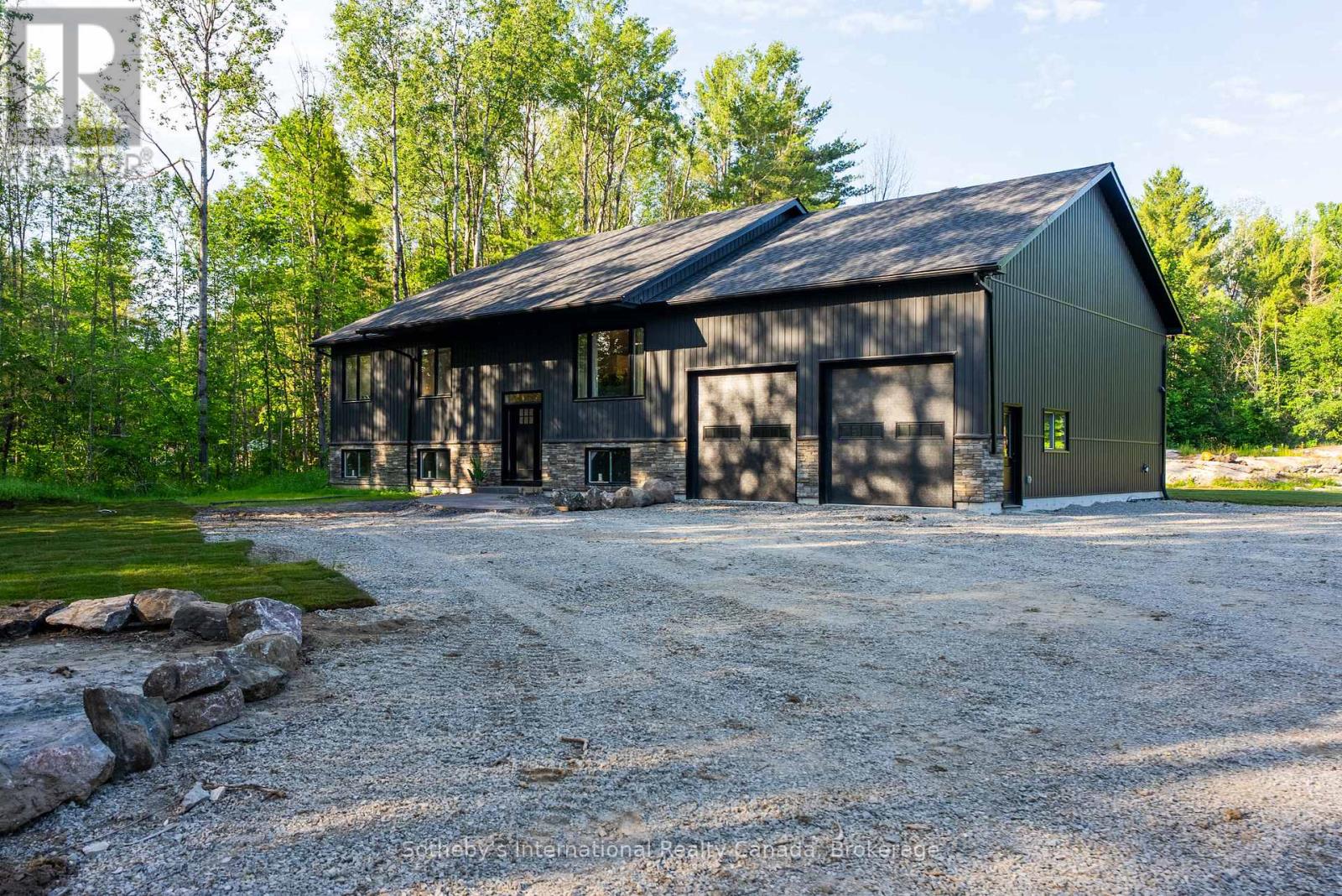 1064 Laidlaw Avenue, Gravenhurst, Ontario  L0K 2B0 - Photo 46 - X12251138