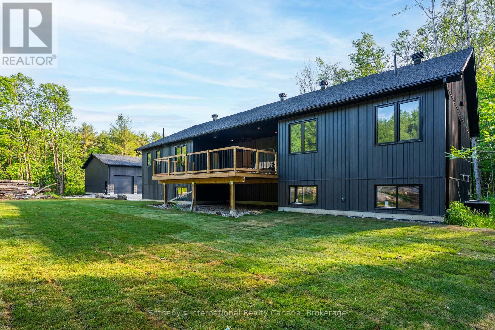 1064 Laidlaw Avenue, Gravenhurst, Ontario  L0K 2B0 - Photo 48 - X12251138