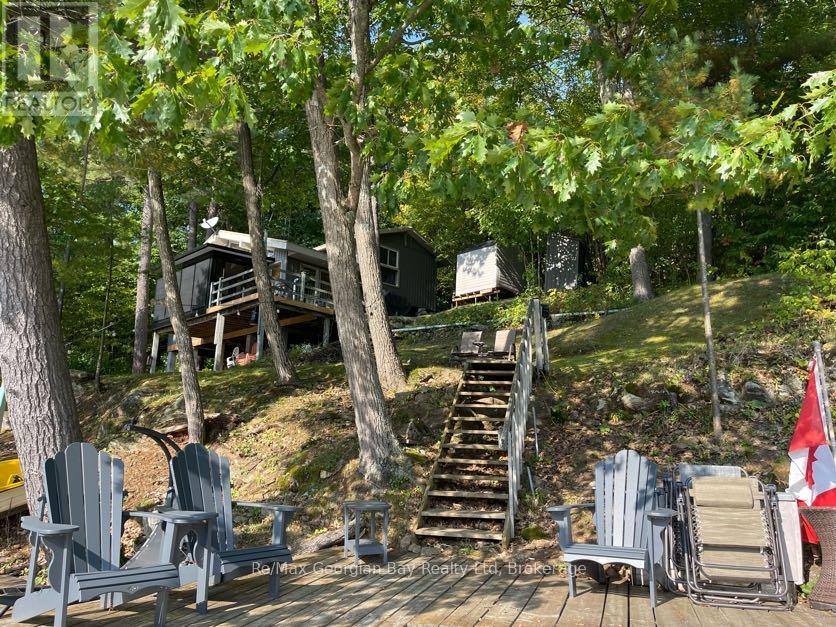 4 SEVERN RIVER SR406, Muskoka Lakes, Ontario