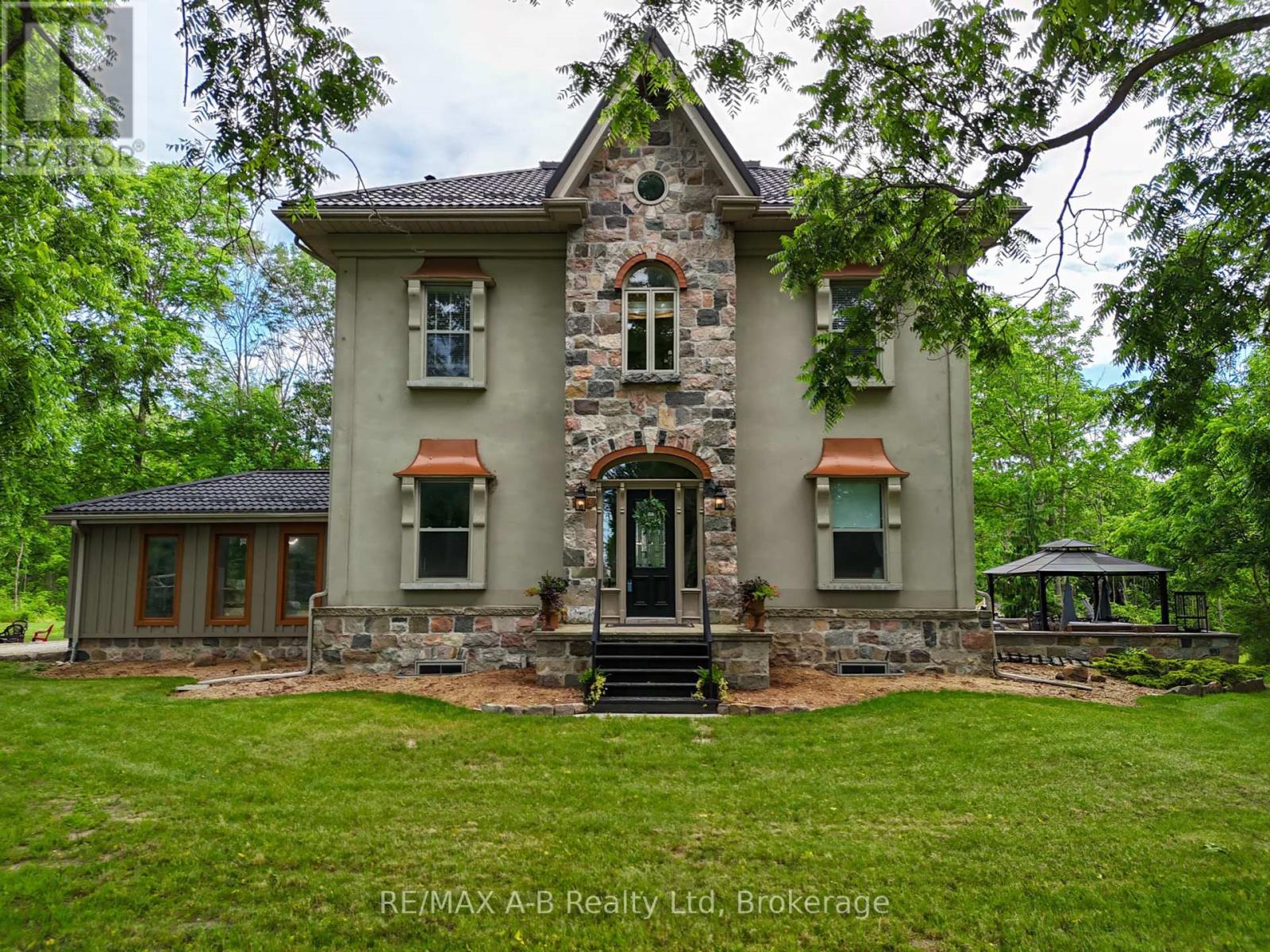 12096 GALE ROAD, North Middlesex, Ontario