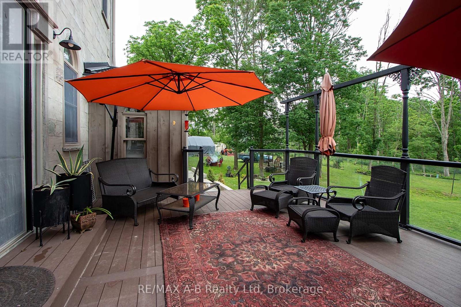 12096 Gale Road, North Middlesex, Ontario  N0M 1A0 - Photo 38 - X12251289