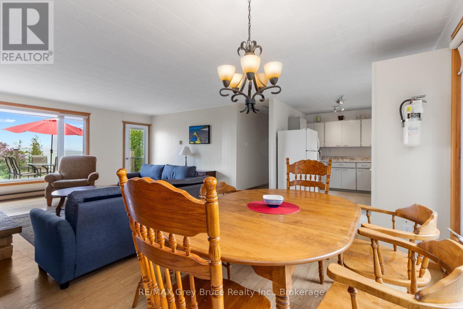 54 Zorra Drive, Northern Bruce Peninsula, Ontario  N0H 2R0 - Photo 19 - X12251305