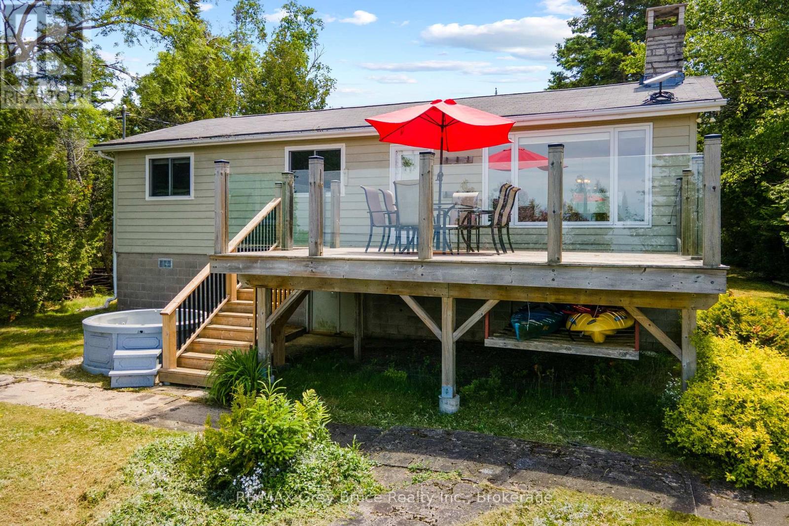 54 Zorra Drive, Northern Bruce Peninsula, Ontario  N0H 2R0 - Photo 33 - X12251305