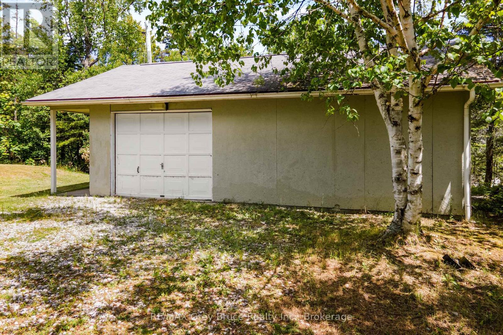 54 Zorra Drive, Northern Bruce Peninsula, Ontario  N0H 2R0 - Photo 44 - X12251305
