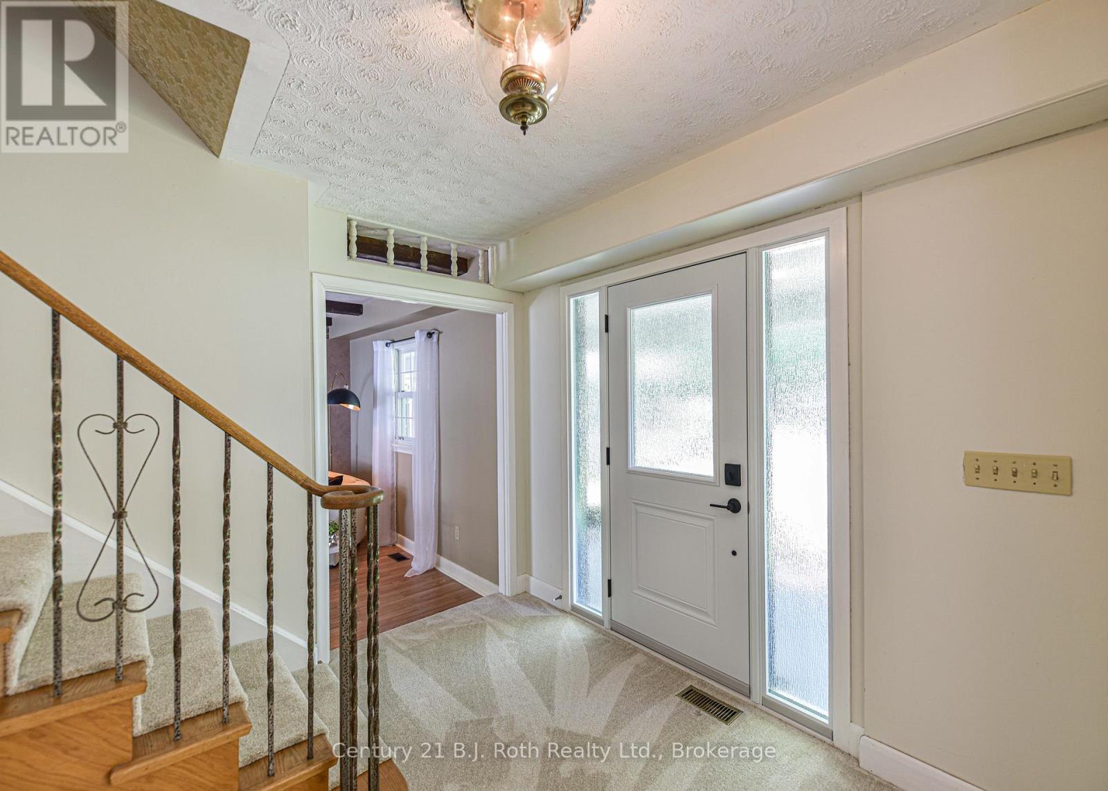 330 Bay Street, Orillia, Ontario  L3V 3X4 - Photo 6 - S12251414