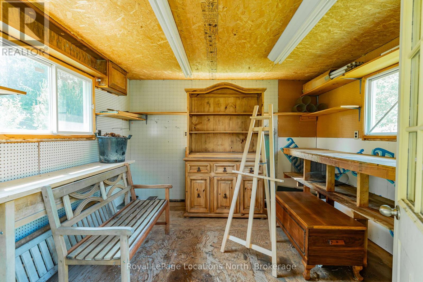 195 Aiken Street, Meaford, Ontario  N4L 1B3 - Photo 31 - X12251479