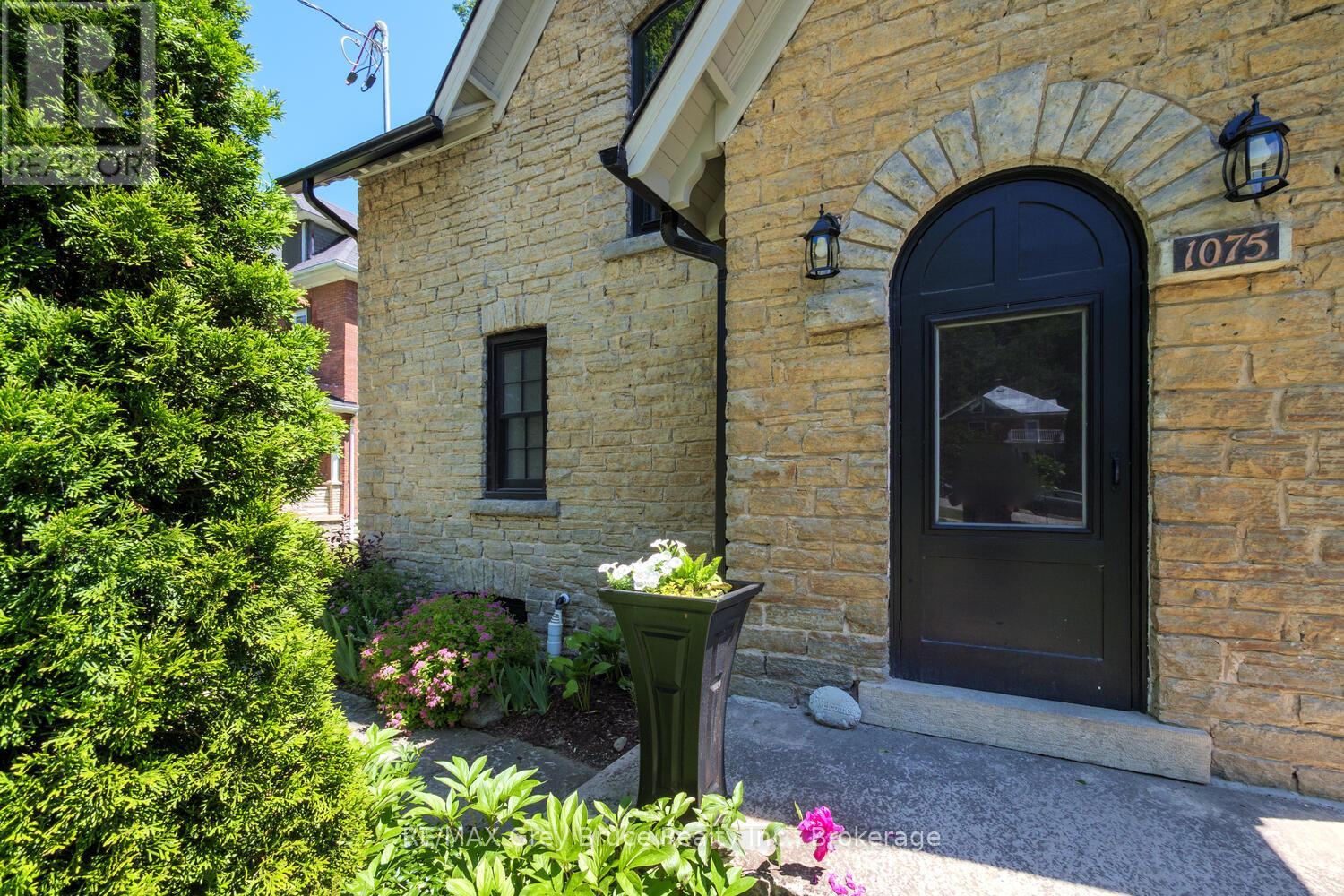 1075 4th Avenue W, Owen Sound, Ontario  N4K 4W1 - Photo 5 - X12251497
