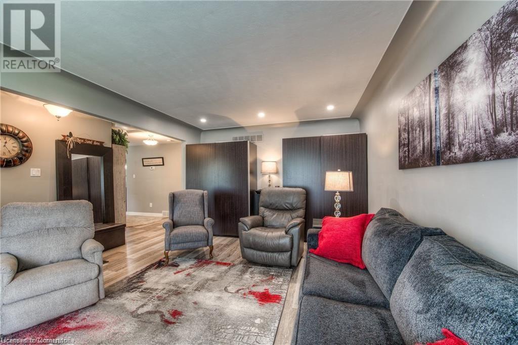 40 Downey Street, Kitchener, Ontario  N2H 6K6 - Photo 8 - 40746160