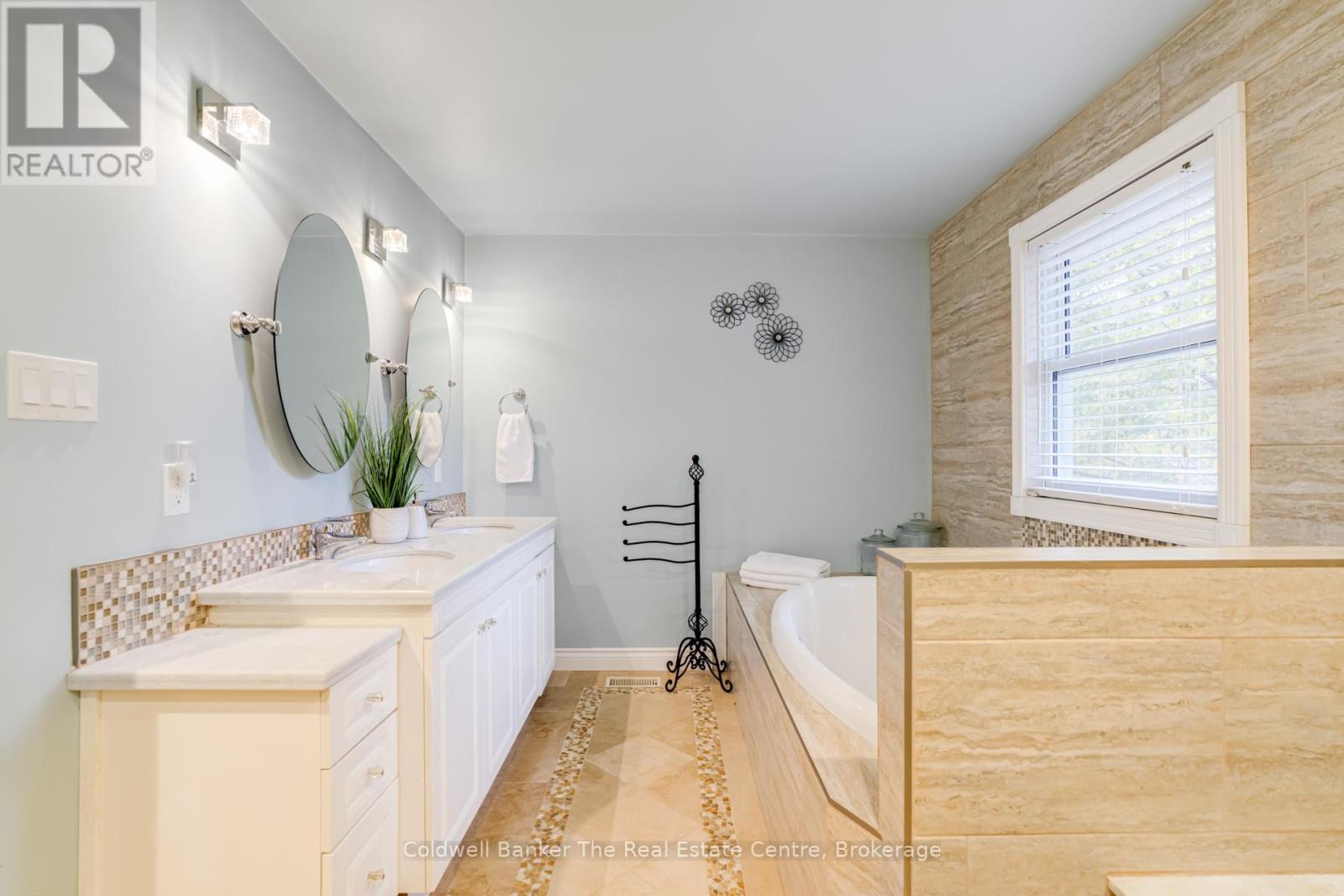 280 Private Street, Gravenhurst, Ontario  P1P 1R2 - Photo 27 - X12251564