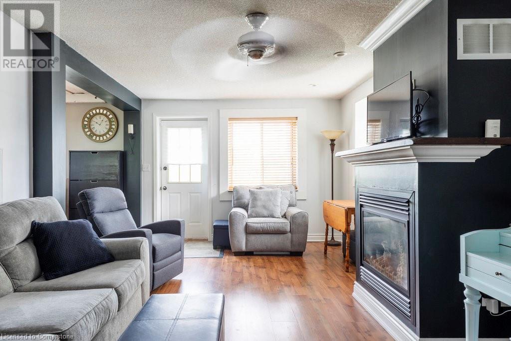 169 Forfar Street W, Caledonia, Ontario  N3W 1J2 - Photo 2 - 40746191