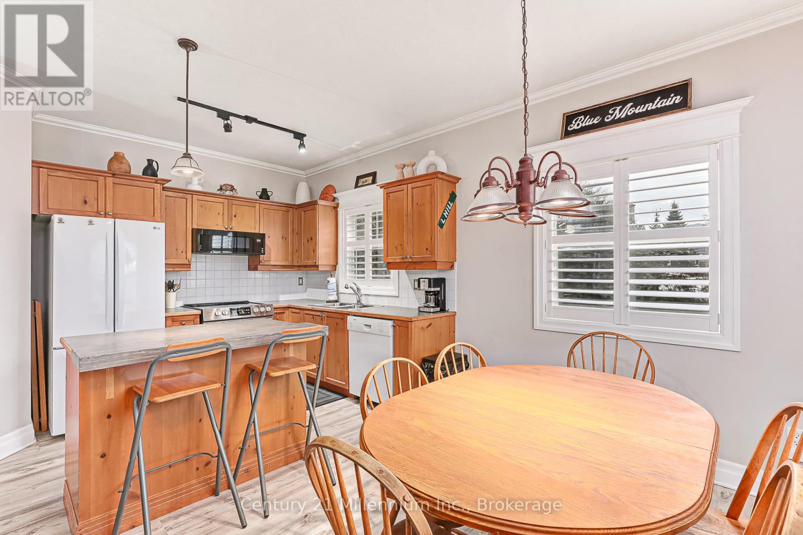 120 - 184 Snowbridge Way, Blue Mountains, Ontario  L9Y 3Z2 - Photo 13 - X12251952