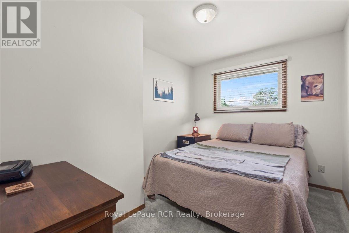 161 6th Avenue, Hanover, Ontario  N4N 2E3 - Photo 16 - X12252024