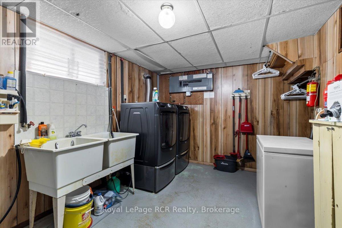 161 6th Avenue, Hanover, Ontario  N4N 2E3 - Photo 23 - X12252024