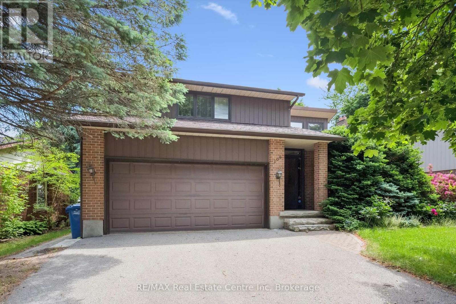 208 Ironwood Road E, Guelph, Ontario  N1G 3K3 - Photo 4 - X12252236