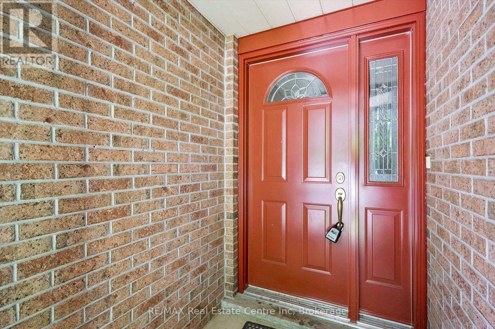 208 Ironwood Road E, Guelph, Ontario  N1G 3K3 - Photo 5 - X12252236