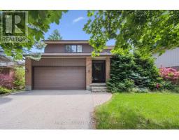 208 IRONWOOD ROAD E, Guelph, Ontario