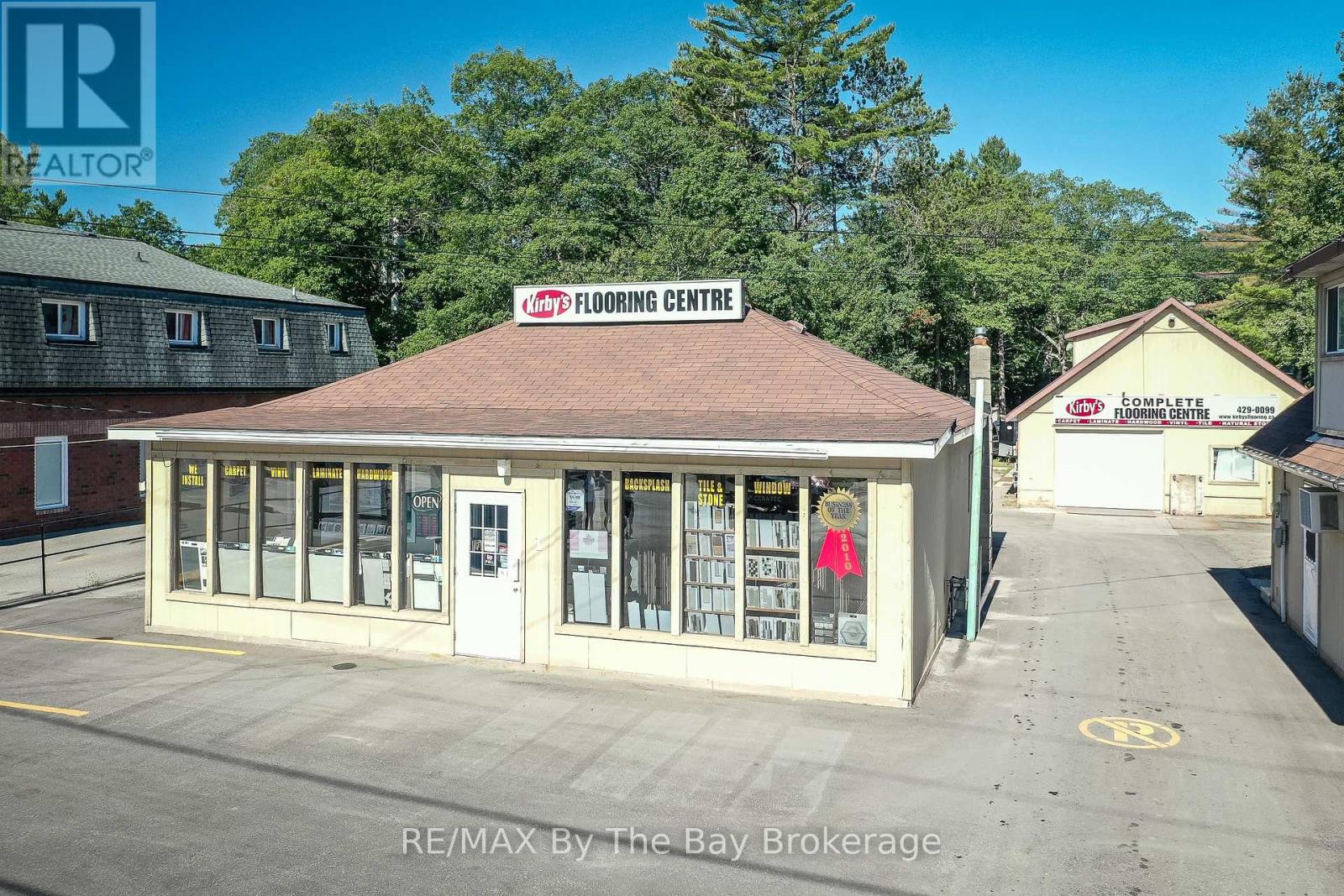 1232 Mosley Street, Wasaga Beach, Ontario  L9Z 2E5 - Photo 1 - S12252865