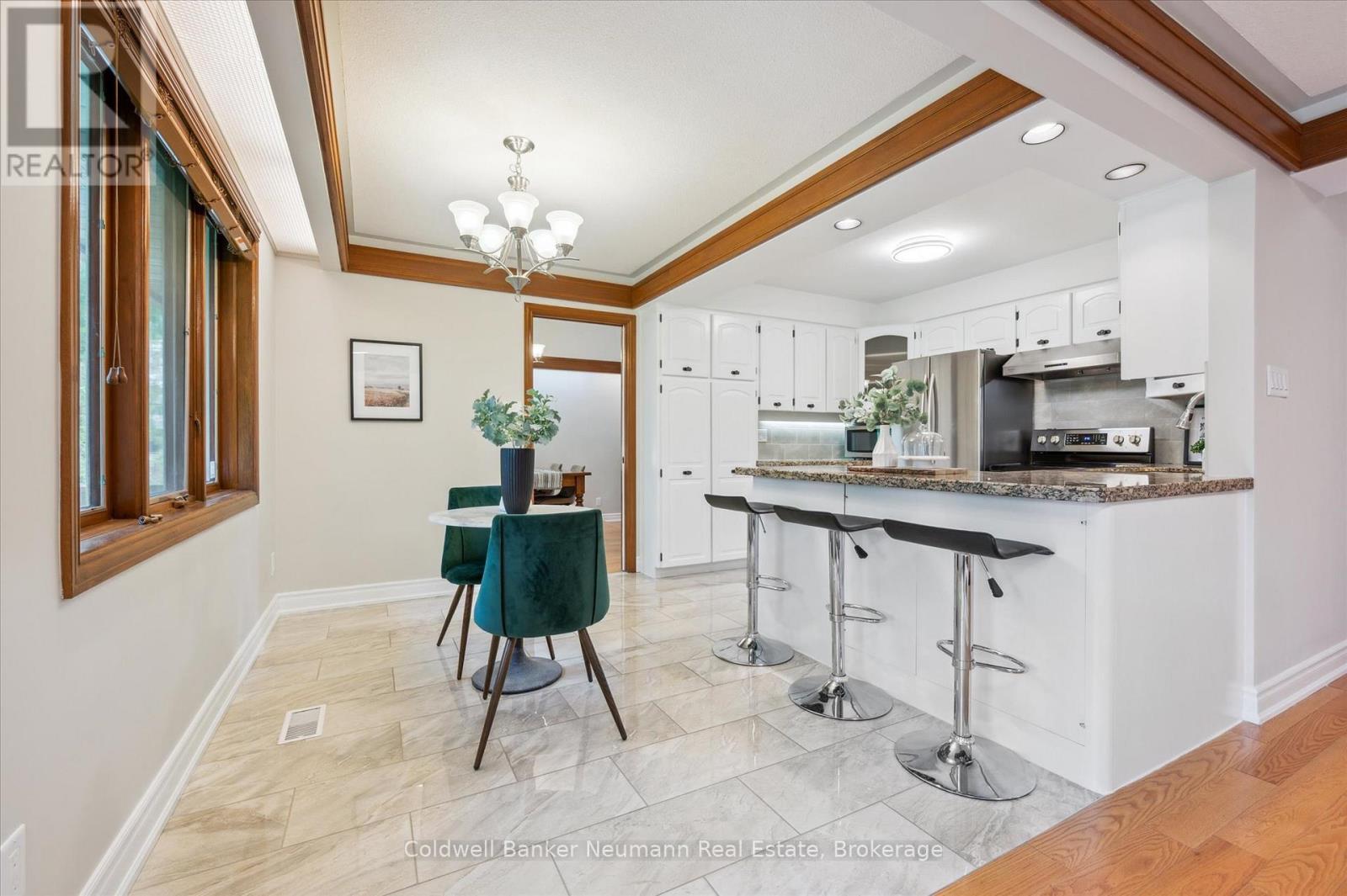15 Hands Drive, Guelph, Ontario  N1G 3E6 - Photo 9 - X12253014