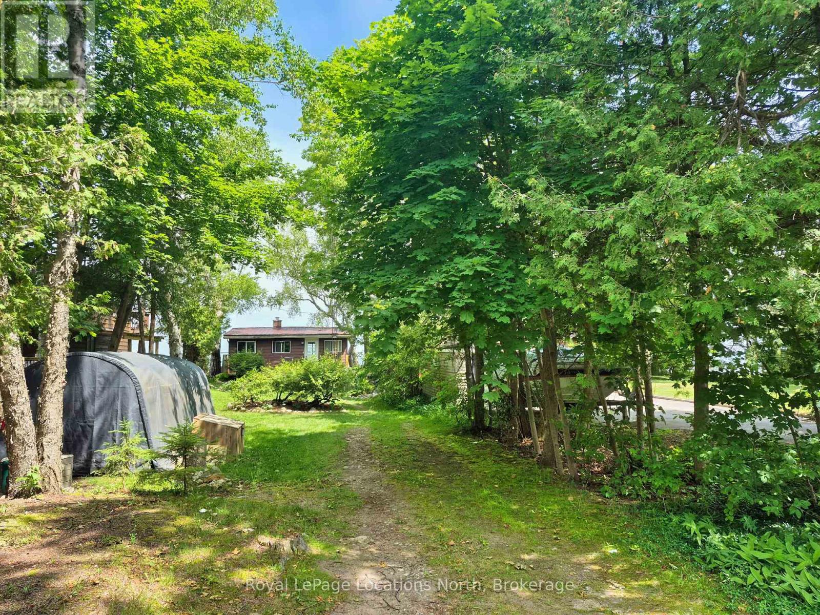 1950 Shore Lane, Wasaga Beach, Ontario  L9Z 1T7 - Photo 3 - S12253302