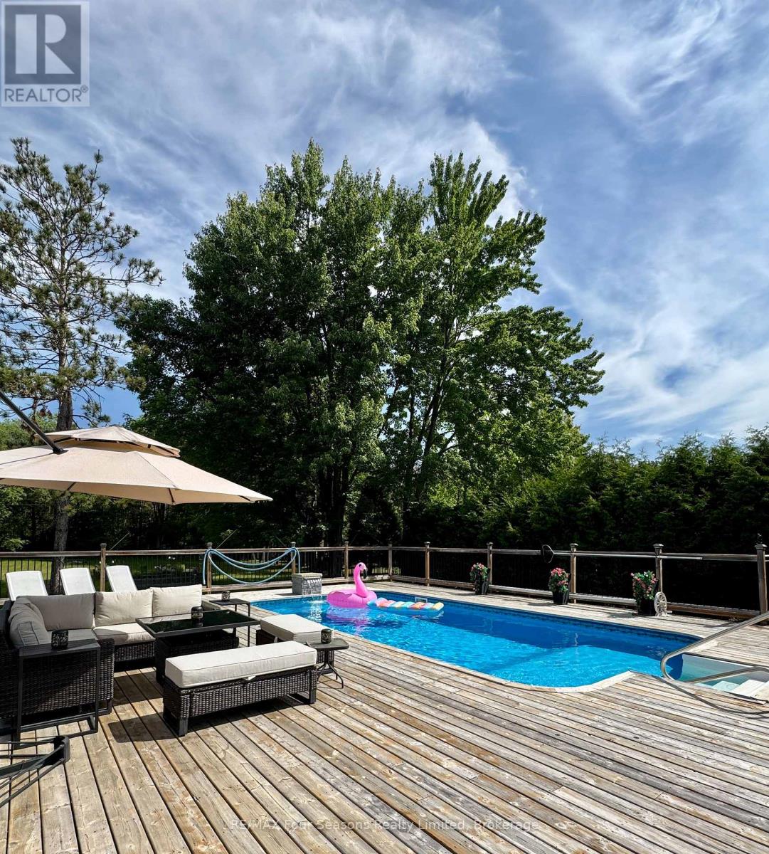 6184 County Road 9, Clearview, Ontario  L0M 1N0 - Photo 4 - S12253354