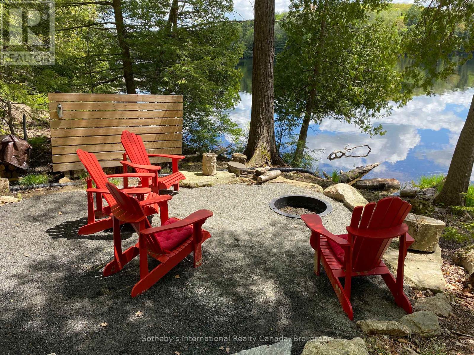 1048 Longline Lake Road, Lake Of Bays, Ontario  P0B 1A0 - Photo 32 - X12253350