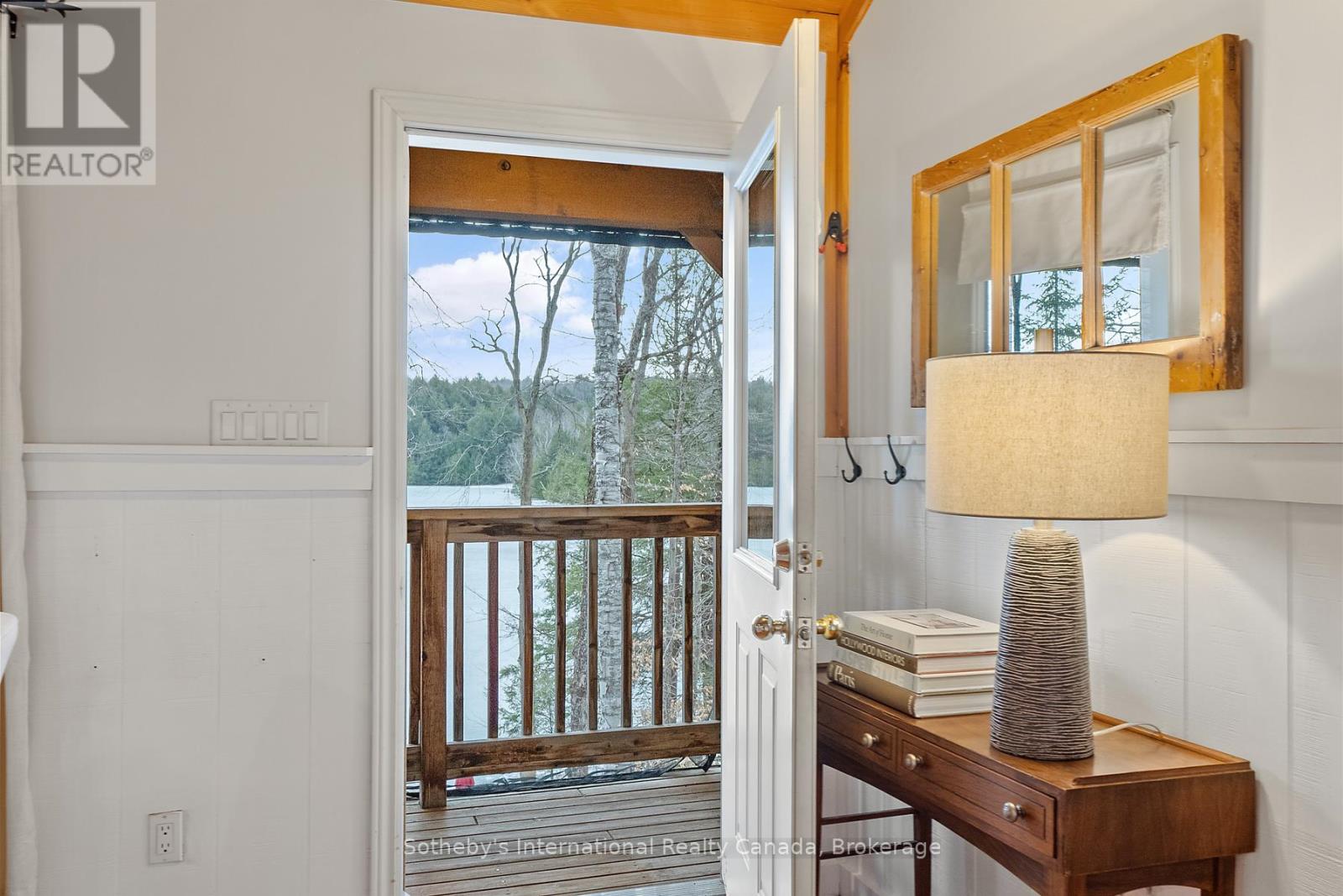 1048 Longline Lake Road, Lake Of Bays, Ontario  P0B 1A0 - Photo 7 - X12253350