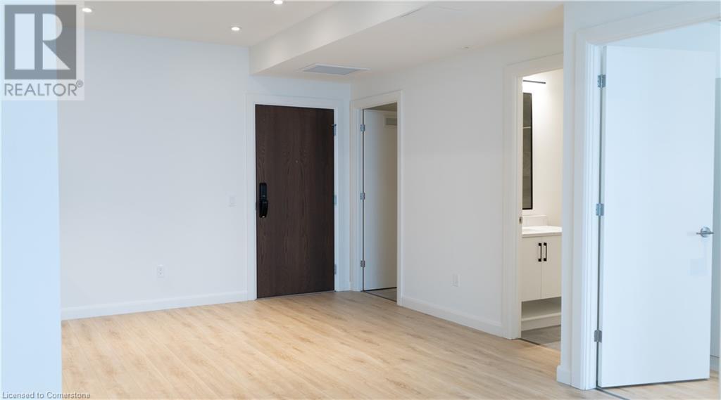 741 King Street W Unit# 1802, Kitchener, Ontario  N2G 1E5 - Photo 8 - 40746455