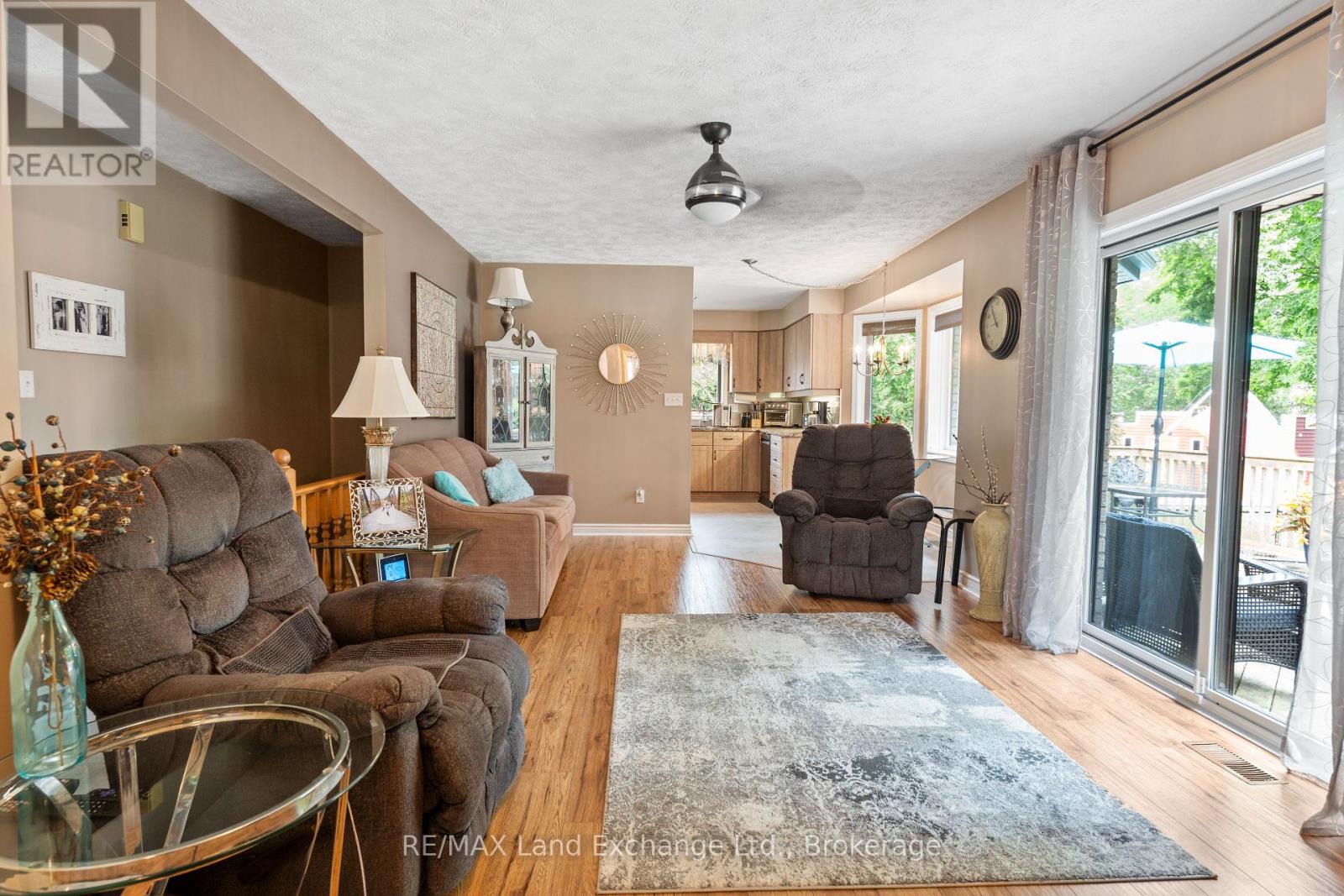 806 Bricker Street, Saugeen Shores, Ontario  N0H 2C4 - Photo 22 - X12253836