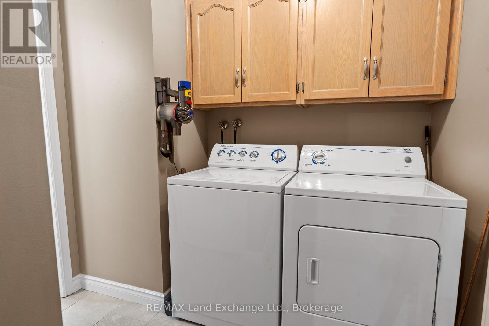 806 Bricker Street, Saugeen Shores, Ontario  N0H 2C4 - Photo 24 - X12253836
