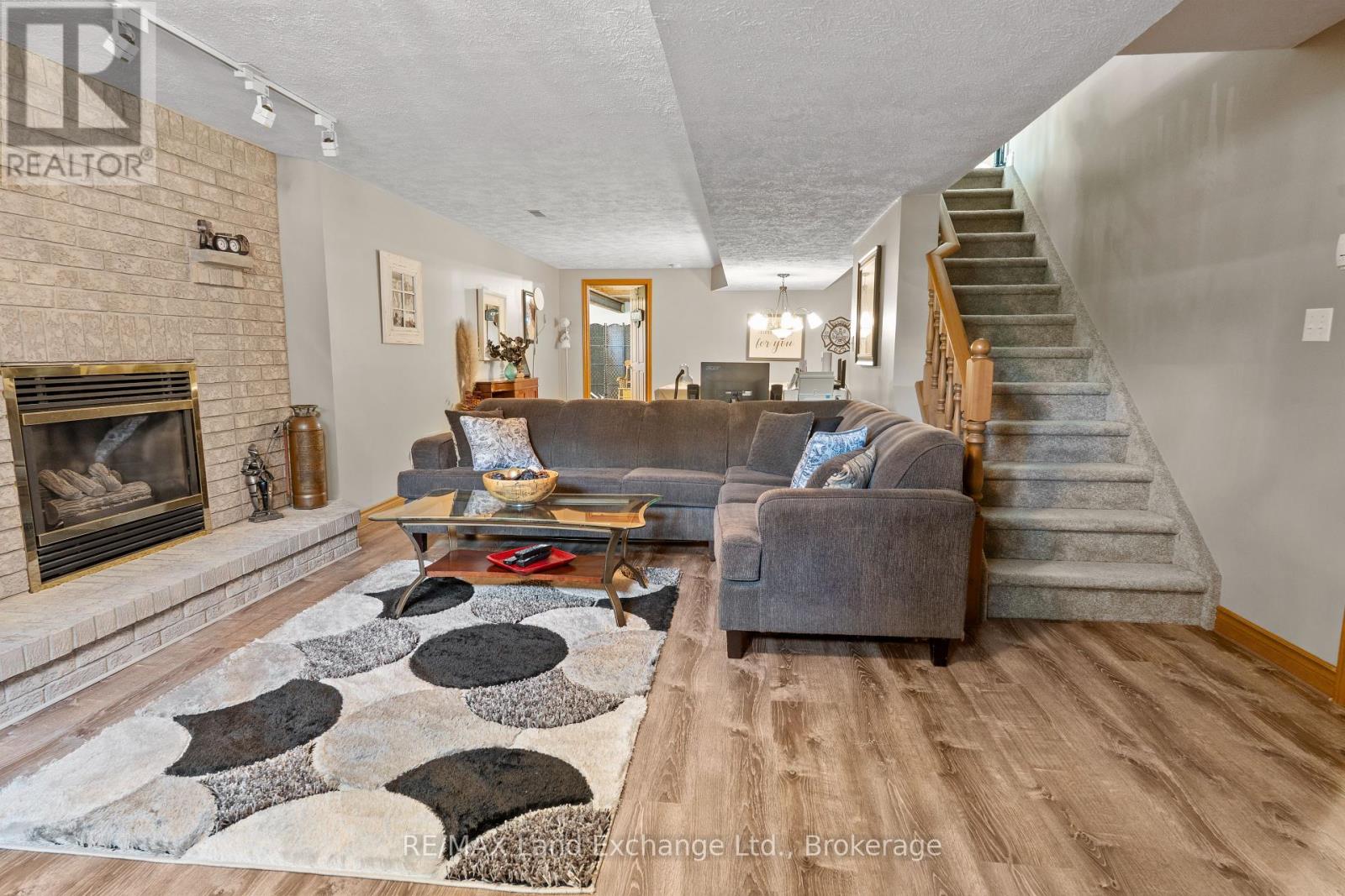 806 Bricker Street, Saugeen Shores, Ontario  N0H 2C4 - Photo 31 - X12253836