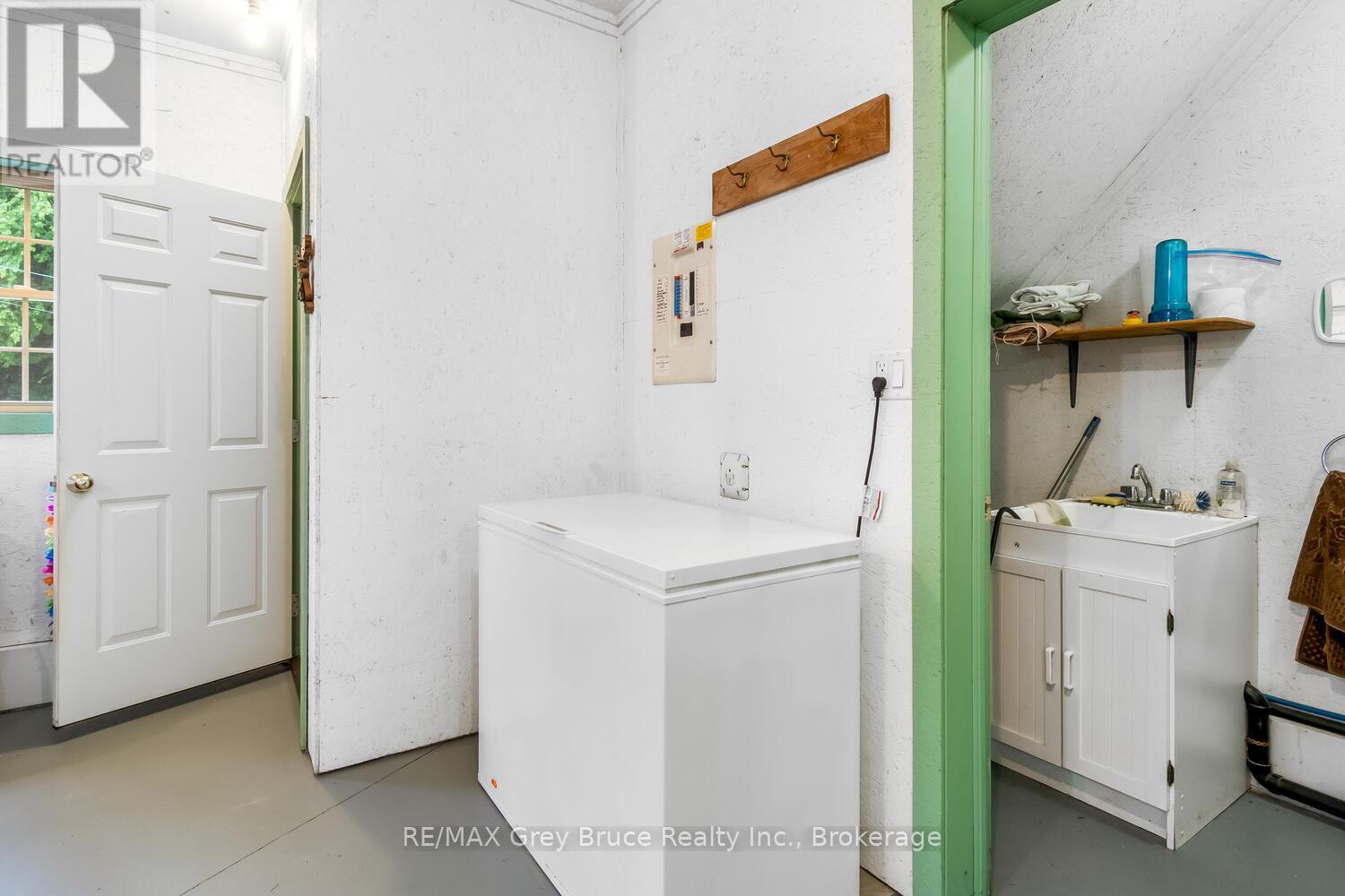 186 Hope Bay Road, South Bruce Peninsula, Ontario  N0H 2T0 - Photo 36 - X12253861