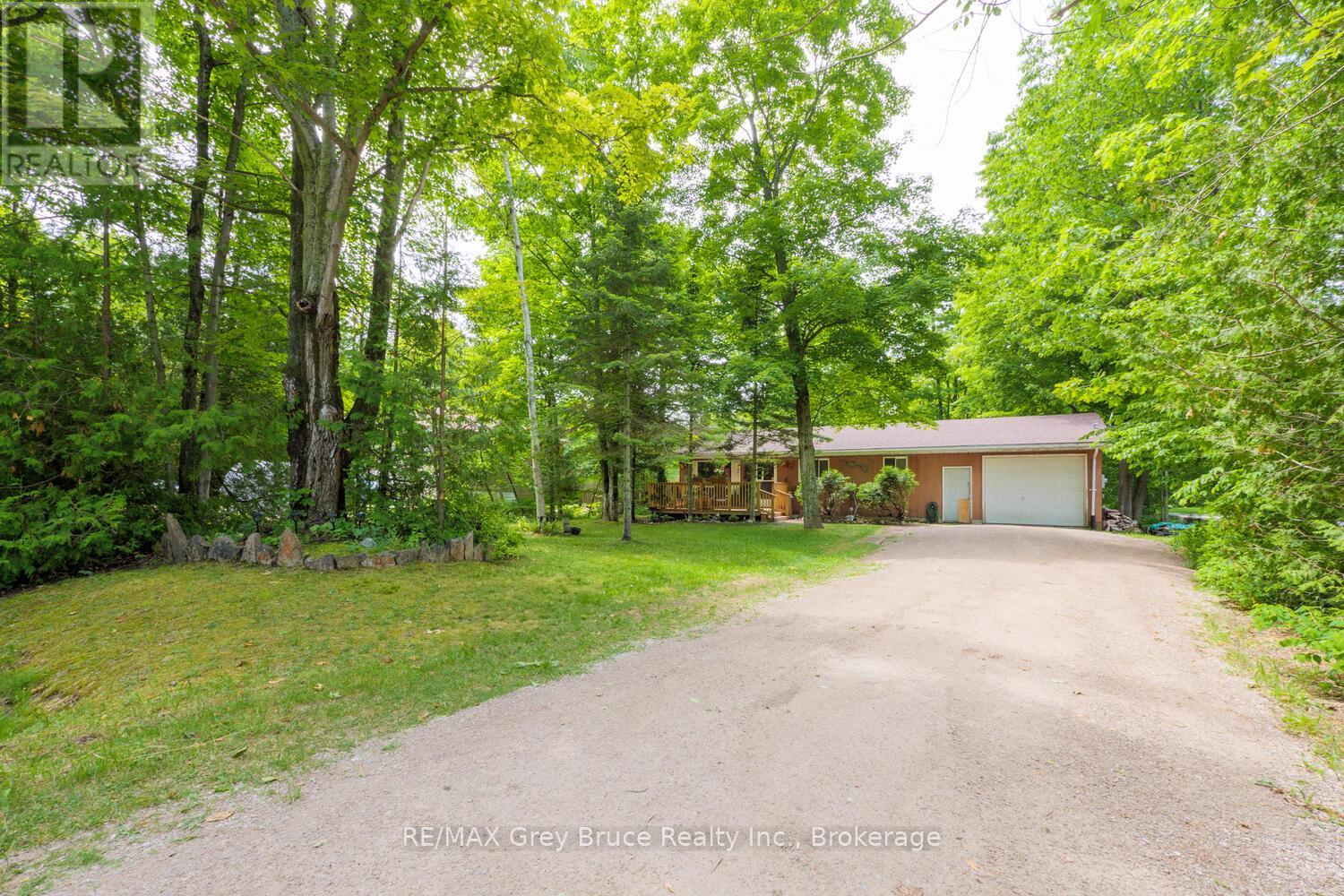 46 ROLLING HILLS DRIVE, South Bruce Peninsula, Ontario