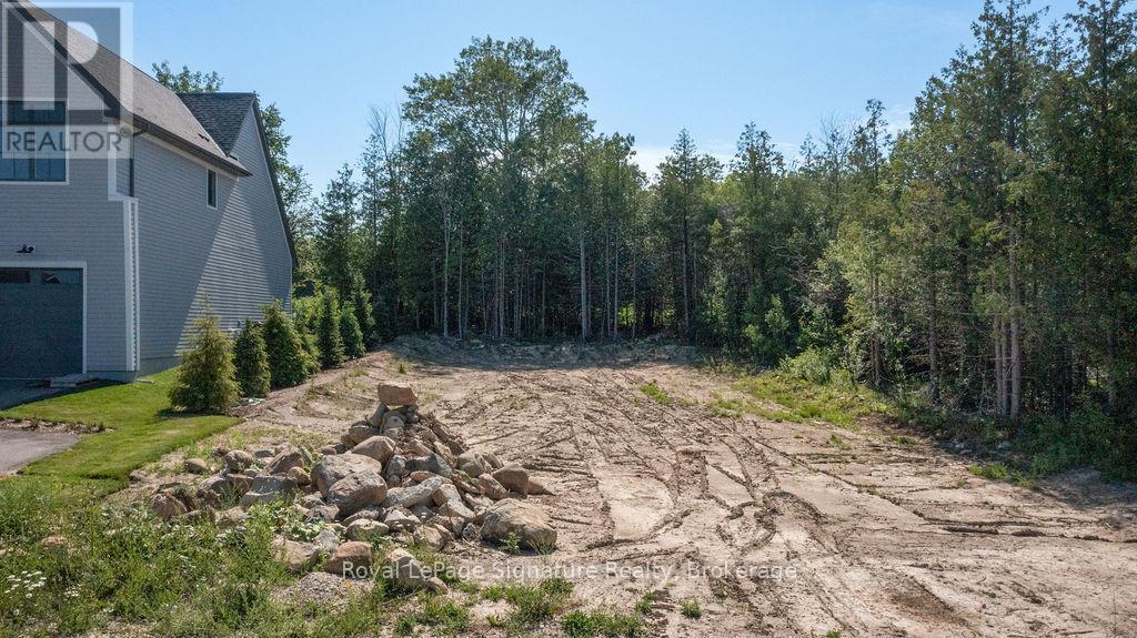 144 Landry Lane, Blue Mountains, Ontario  N0H 2P0 - Photo 9 - X12254100