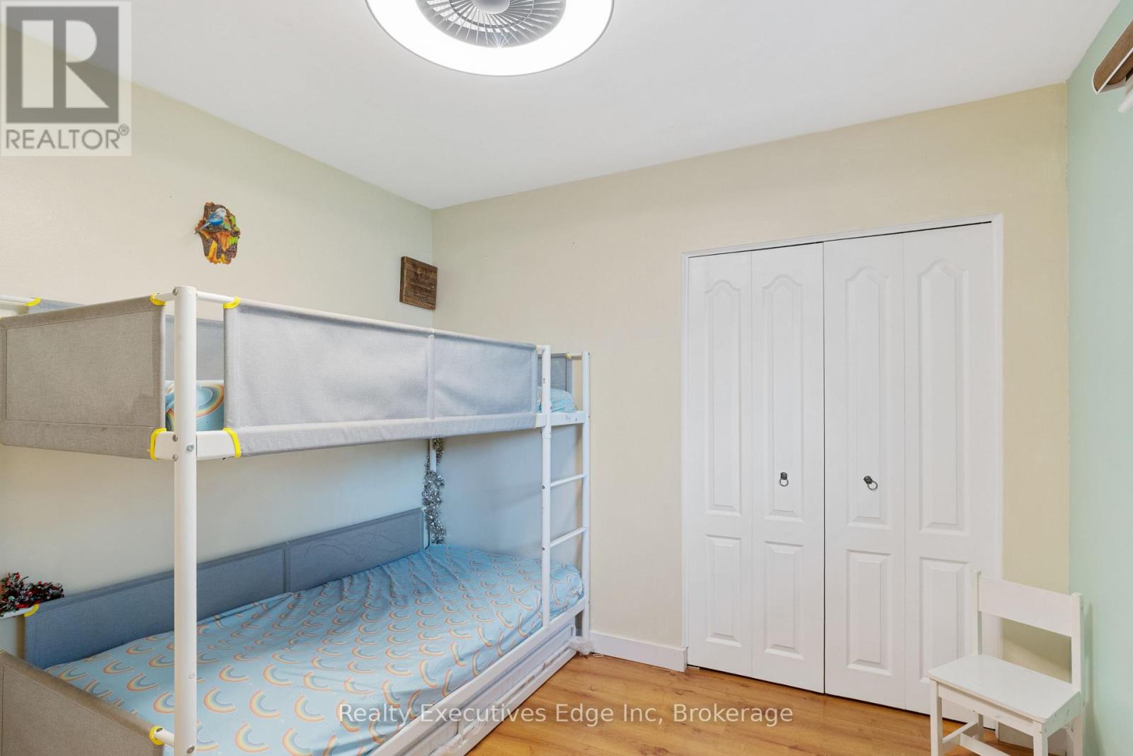 309 Southill Drive, Kitchener, Ontario  N2A 2R2 - Photo 14 - X12254243