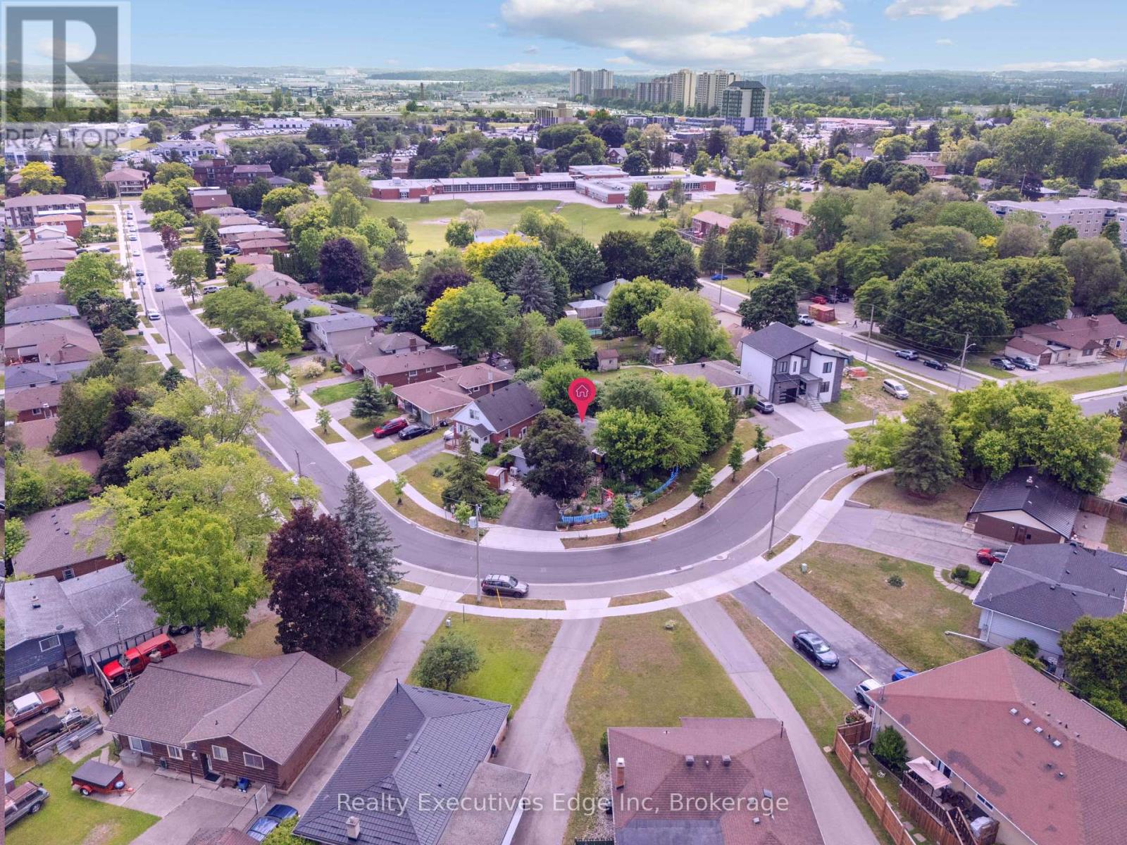 309 Southill Drive, Kitchener, Ontario  N2A 2R2 - Photo 29 - X12254243