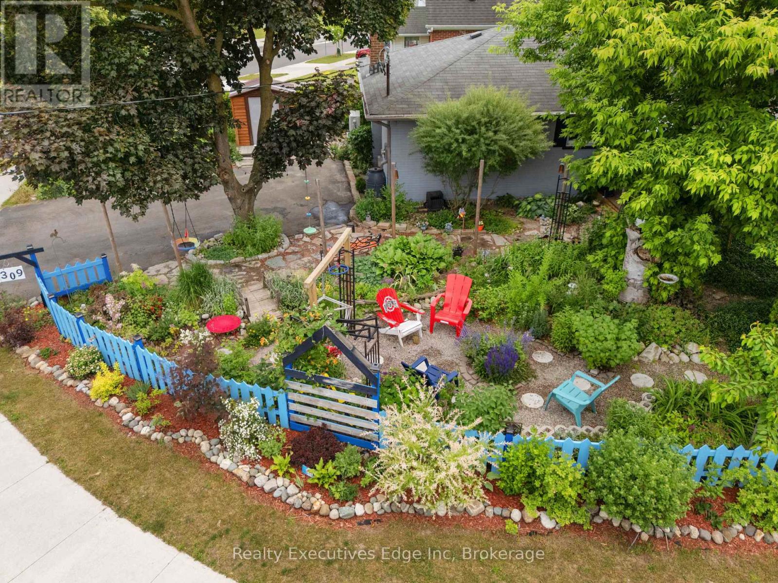 309 Southill Drive, Kitchener, Ontario  N2A 2R2 - Photo 32 - X12254243