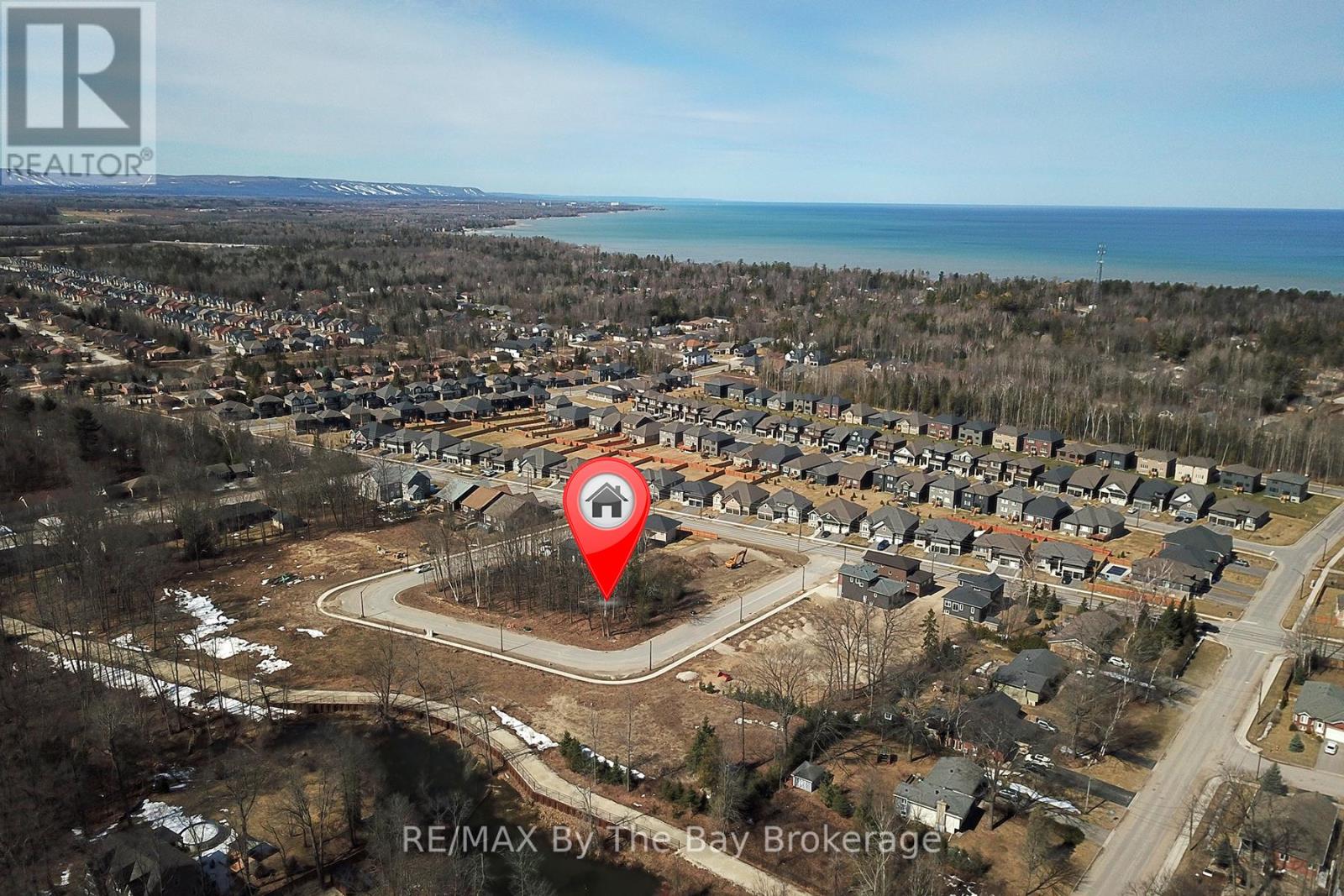 34 Joanne Crescent, Wasaga Beach, Ontario  L9Z 1R4 - Photo 1 - S12254314