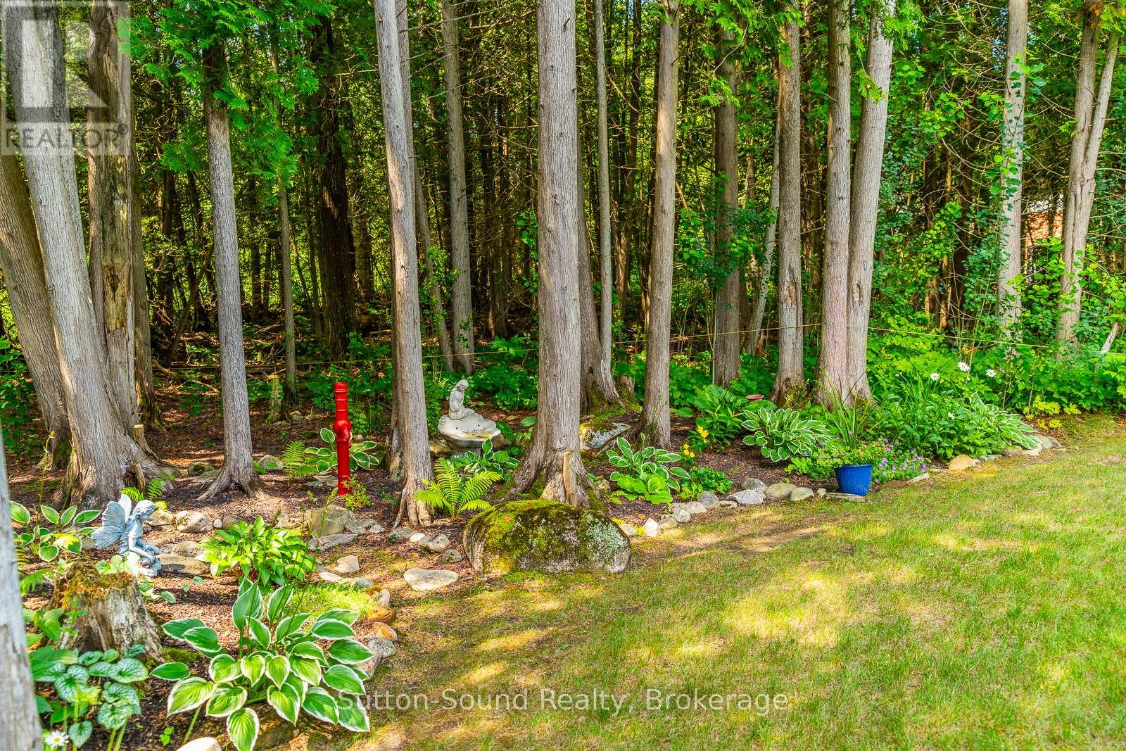 20 Sandy Pines Trail, South Bruce Peninsula, Ontario  N0H 2G0 - Photo 35 - X12254349
