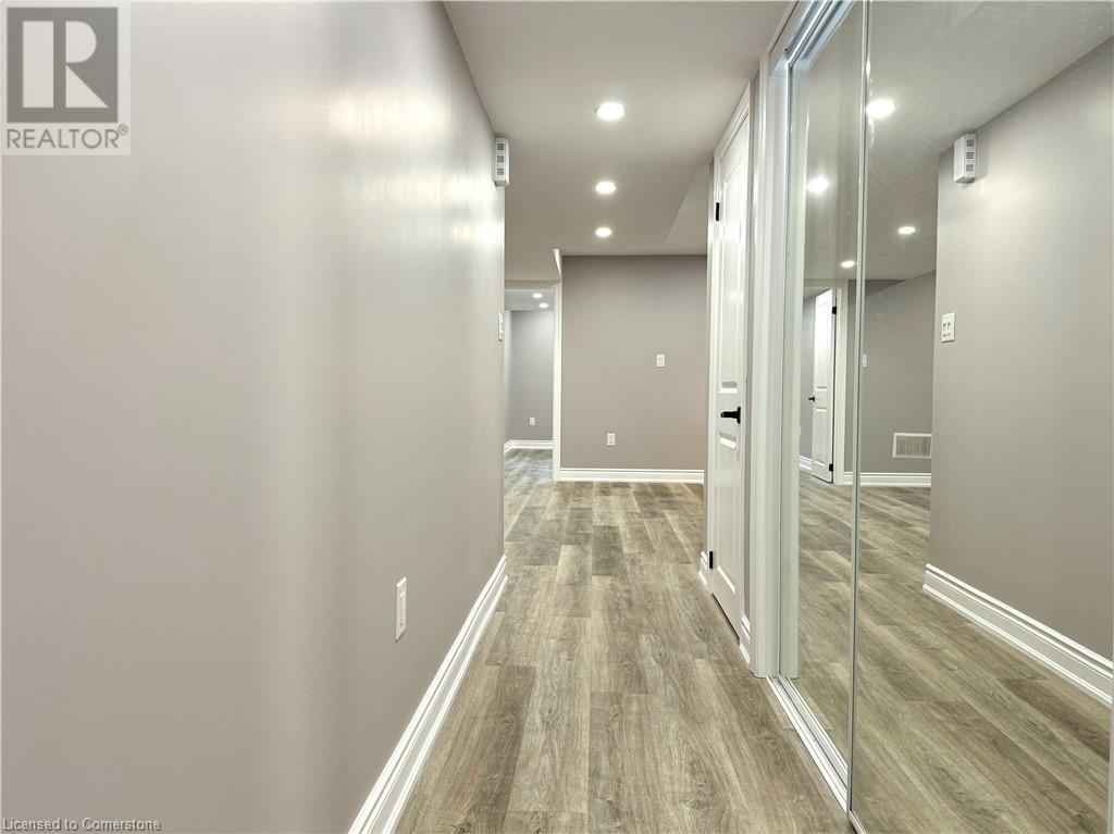 35 Loxleigh Lane Unit# #b, Breslau, Ontario  N0B 1M0 - Photo 2 - 40746409