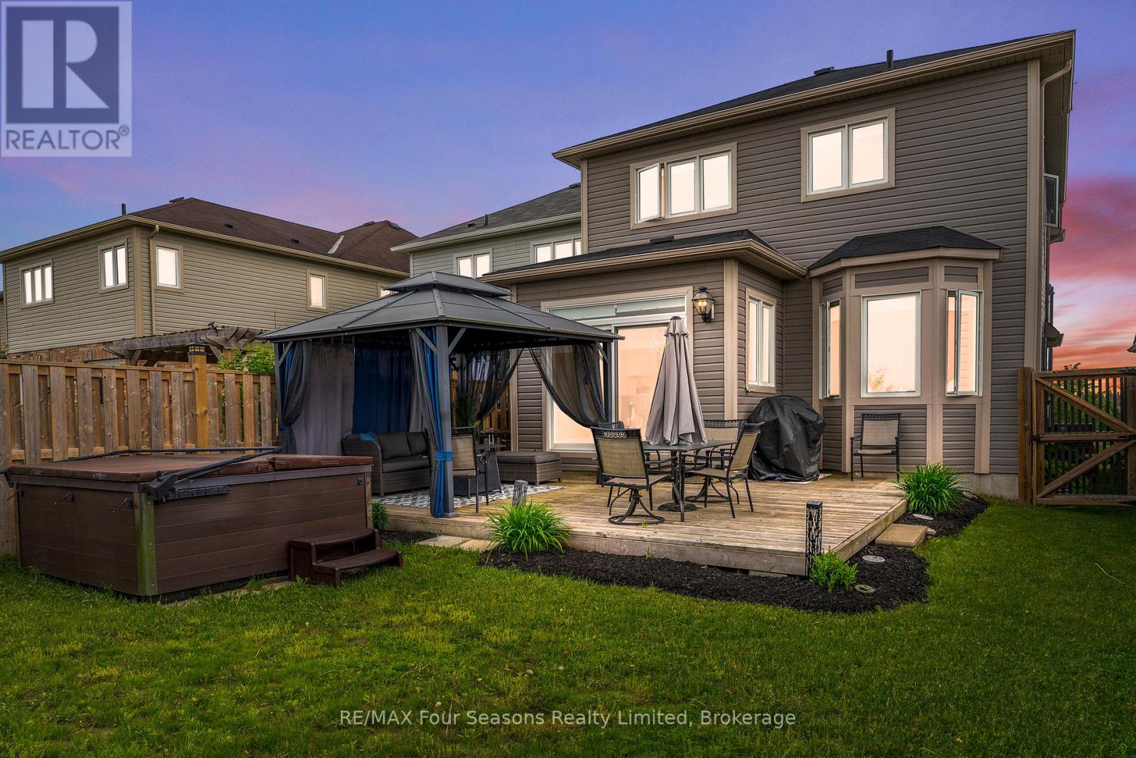 29 Wagner Crescent, Essa, Ontario  L0M 1B5 - Photo 2 - N12254488